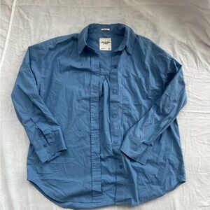 Abercrombie & Fitch Women’s Oversized  Blue Button Down